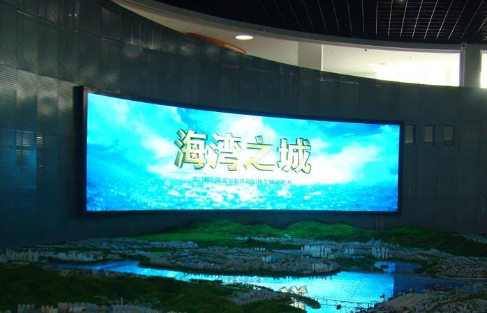 深圳大运会盐田体育馆室内LED显示屏，P4P5全彩LED显示屏安装工期